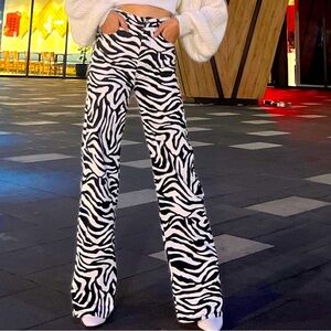 H&M Zebra Pattern High Rise Jeans Size 38